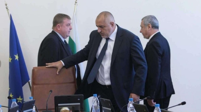 Слух че вицепремиерът и лидер на НФСБ може да подаде