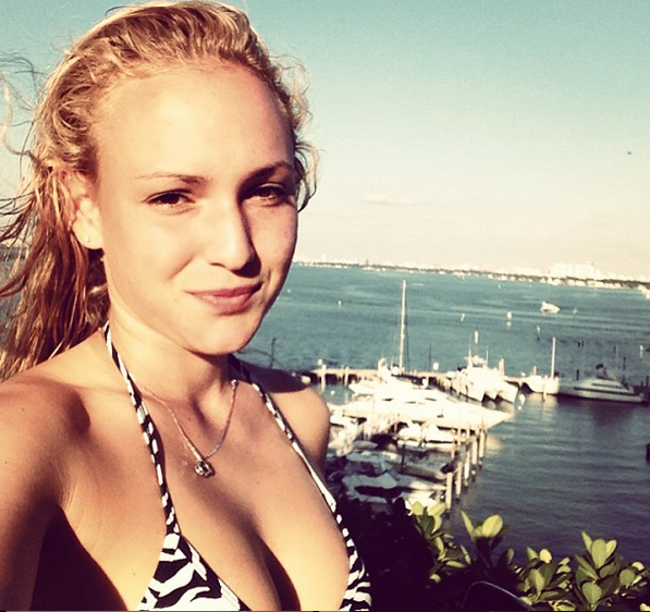 Един от секссимволите на световния тенис Дона Векич отново влезе