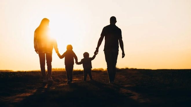 Държавата поема заплати и осигуровки при наемане на родители с малки деца