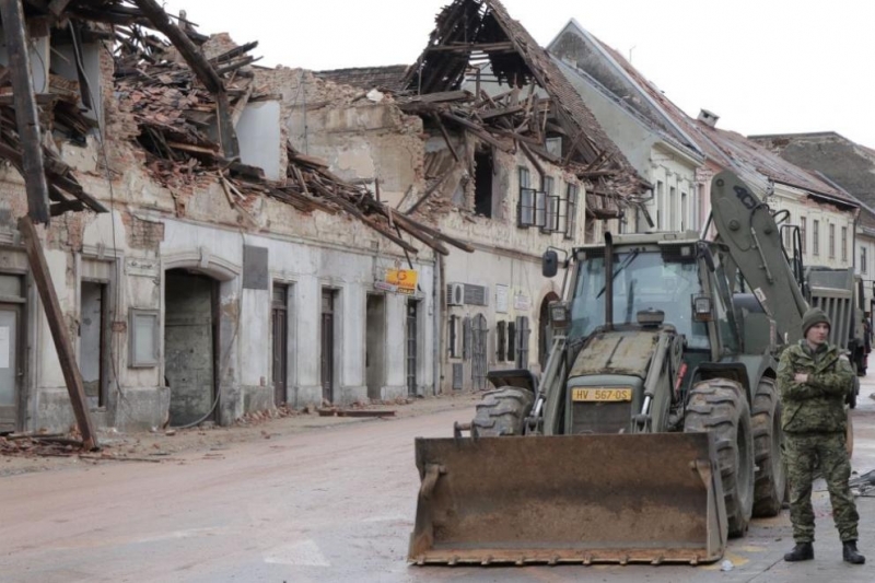 Умерено земетресение с магнитуд 3 6 по Рихтер с епицентър на територията на