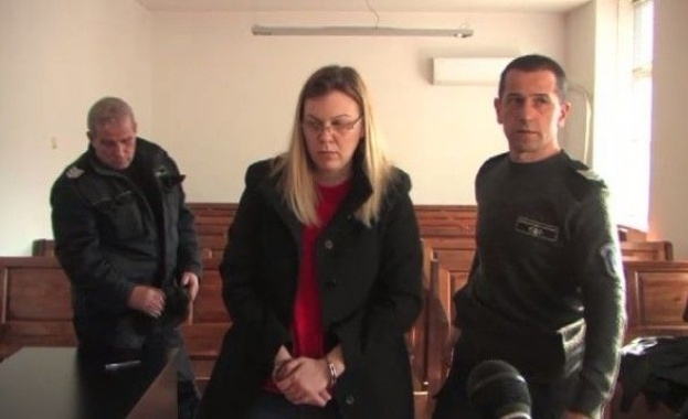 Алианц Банк България чиято служителка бе обвинена в присвояване на