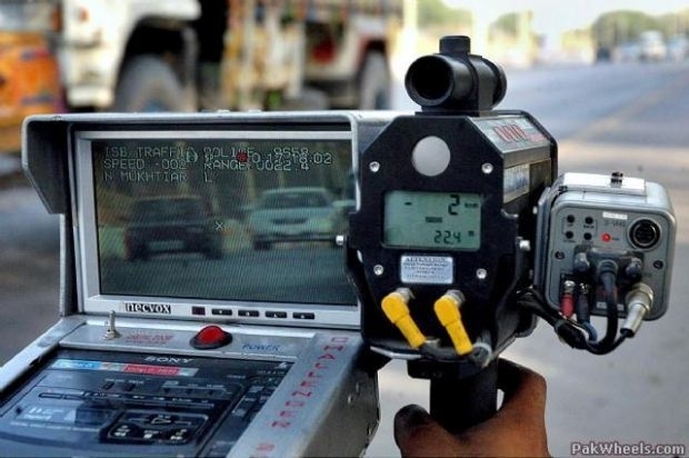 От 6 часа вчера до 6 часа тази сутрин на