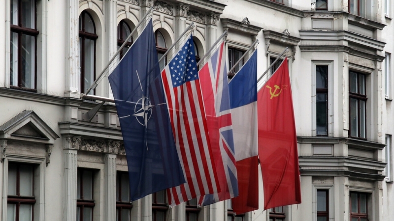 Генералният секретар на НАТО Йенс Столтенберг защити днес своята позиция