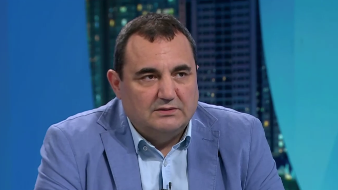 Експерт: Ако ГЕРБ и ПП-ДБ не се разберат след изборите, ще дойде „горският" Радев