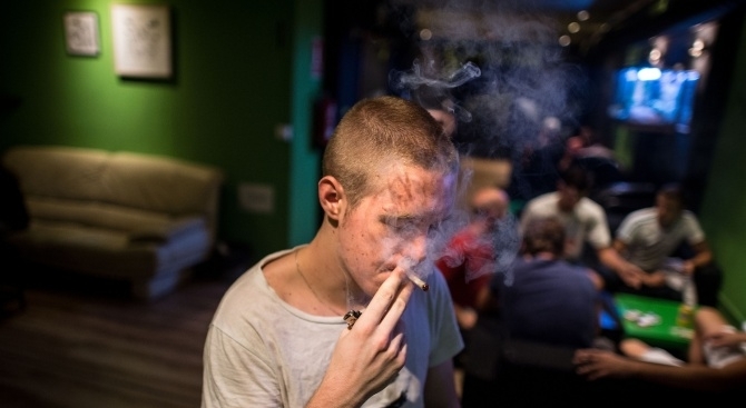 За подготвяна революция в нормите за продажбата на тревата в