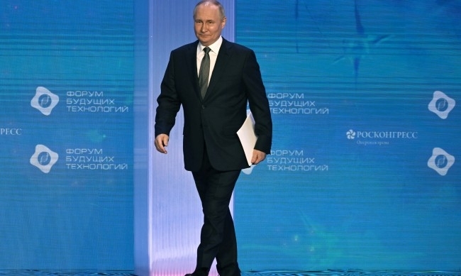 Владимир Путин е намерил нова любов в добре образована жена