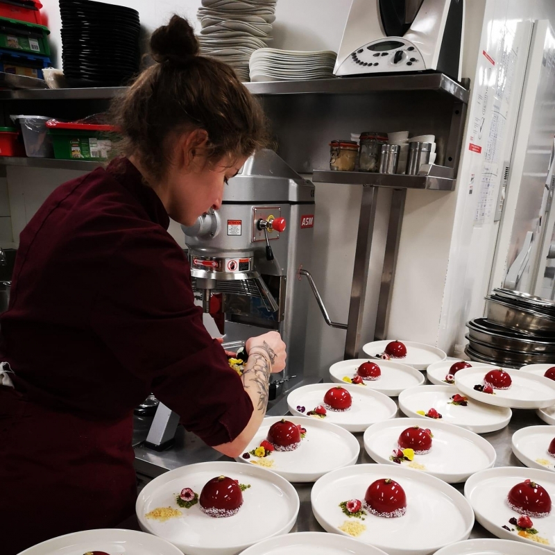 Стана ясно коя е жената която сложи край на живота