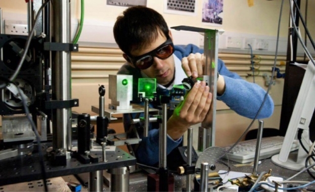 Големите въпроси за произхода на Вселената за пътуването във