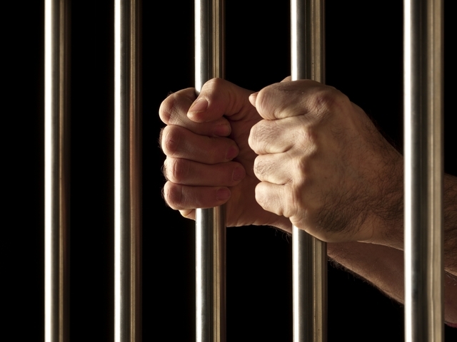 Двама криминално проявени 32 годишен от Слана Бара и 31