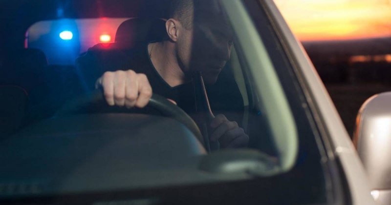 Пиян водач на БМВ е заловен да кара пиян из