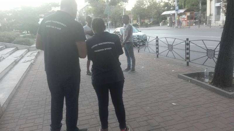 Служители на звено Инспекторат съставиха два акта на лица нарушаващи