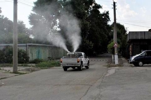 Пръскат срещу комари в Лом и околията