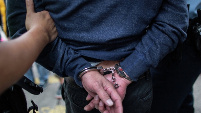 Полицаи са заловили мъж откраднал пари от къща във Врачанско
