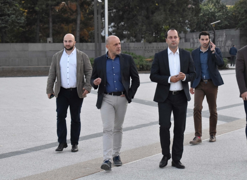 Виждайки лицата Ви съм спокоен че Калин има цялата подкрепа