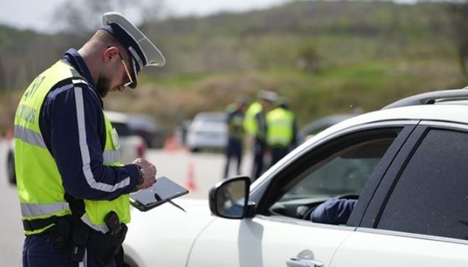 Посред бял ден: Мъж подкара БМВ дрогиран във Враца, отърва ареста по здравословни причини