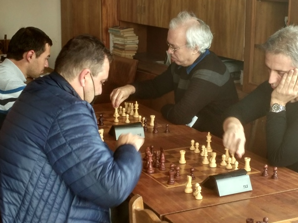 Генади Георгиев спечели Великденския турнир по блиц организиран в навечерието