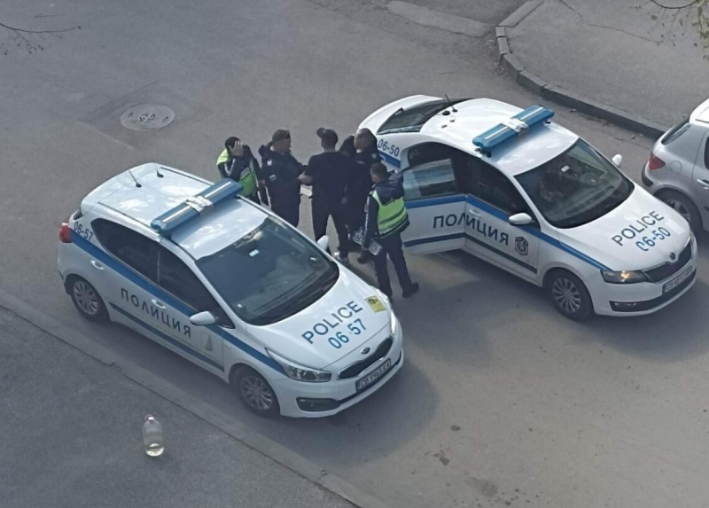 Извънредно! Екшън в центъра на Враца, ченгета преследват Ангел Гелето /снимки/