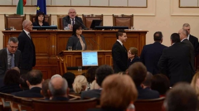 Нечуван скандал произведе председателят на Народното събрание Димитър Главчев изгони