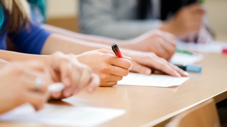 Учениците и родителите вече могат да проверяват резултатите от националните