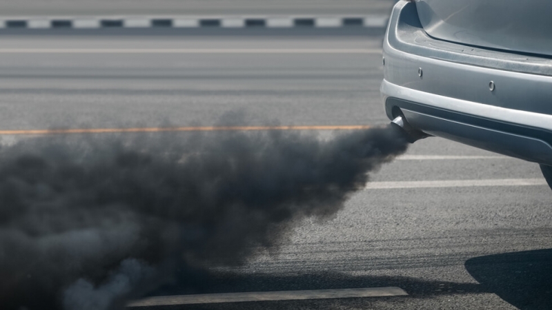 Европейският парламент гласува за забрана на продажбата на нови бензинови