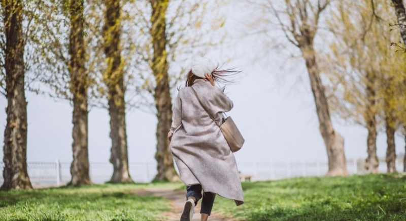 Времето в сряда ще е ветровито, на места ще превали