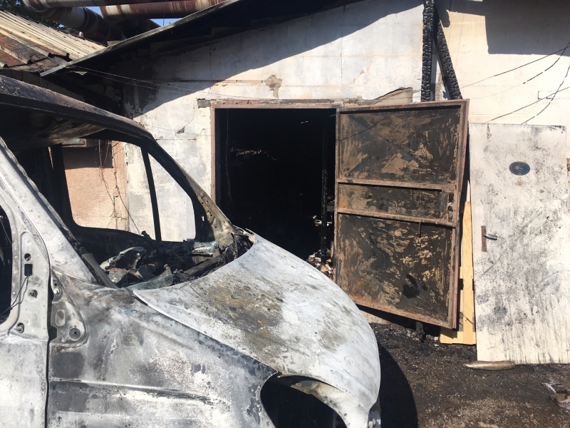 Полицията съобщи едва днес за големия пожар в складовете на