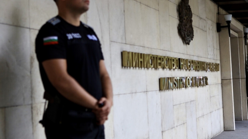 Софийската градска прокуратура разследва безстопанственост в МВР заради което са