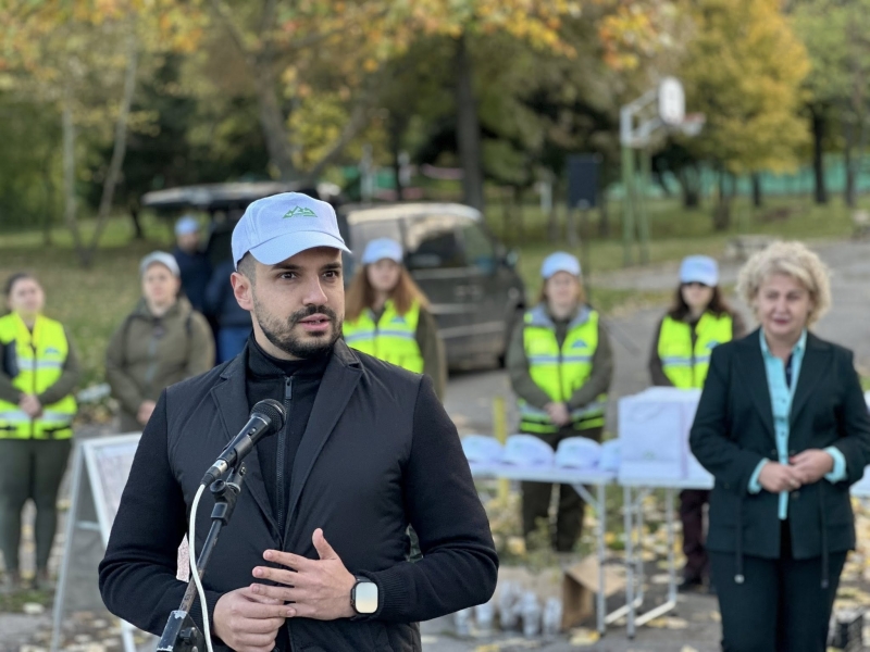 Областният управител Николай Николов откри “Алея на будителите” във Враца /снимки/