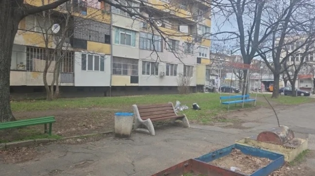 Намериха недоносено бебе в найлонов плик до кофи за боклук