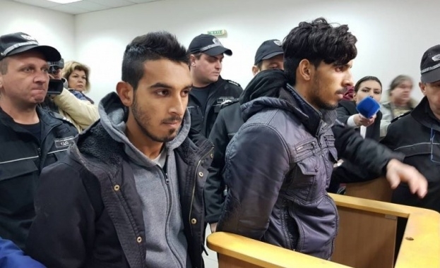 Братята роми Асен и Борис Пакетови които пребиха жестоко 33