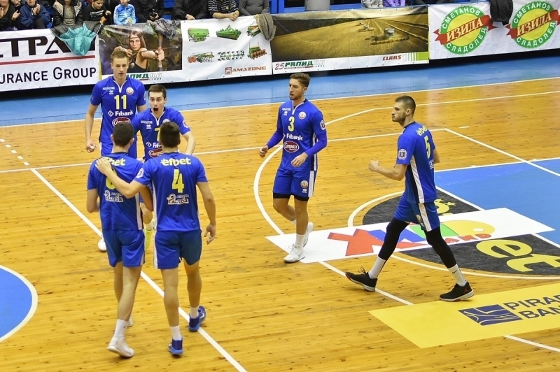Волейболният Монтана дебютира с победа в европейските клубни турнири Българският