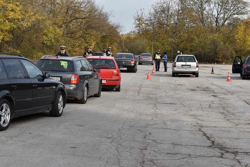 Служители на Пътна полиция Враца проведоха днес специализирана операция която е