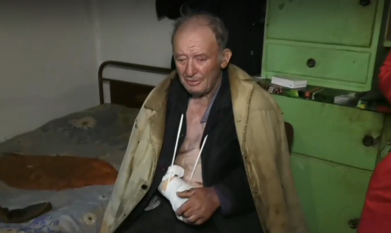 80 годишният дядо Иван от монтанското село Замфирово който беше зверски