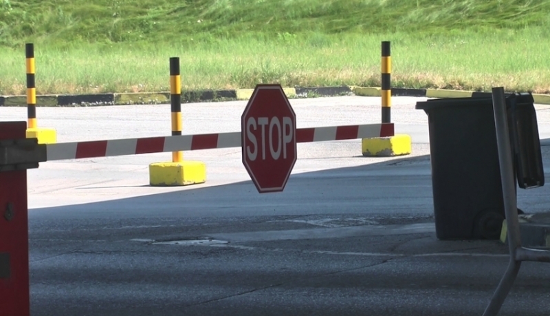 210 литра бутилиран и фабрично запечатан алкохол и 10 000