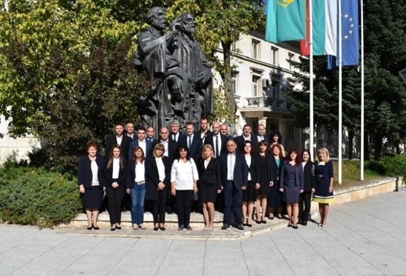 Общинските съветници от групата на ГЕРБ Нели Стоянова и Деян