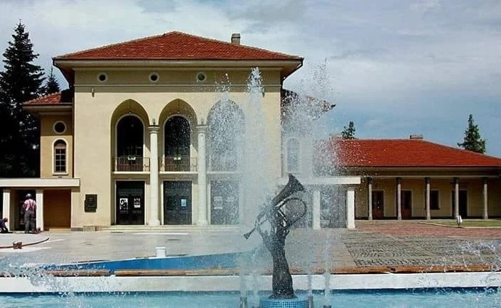 Оряхово отбелязва предстоящите празници с богата програма