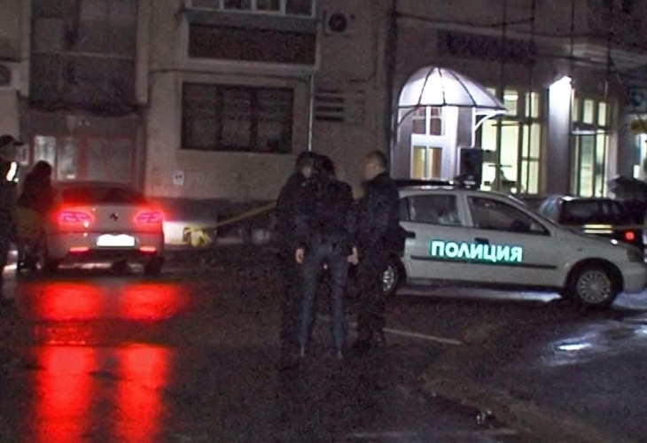 Пиян охранител на магазин в центъра на Петрич паникьоса жителите