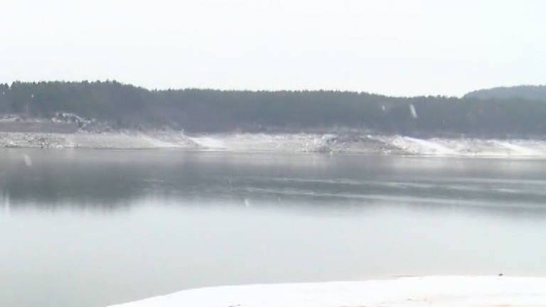 Издирват 15 годишно момче потънало заради селфи в микроязовир в пловдивско