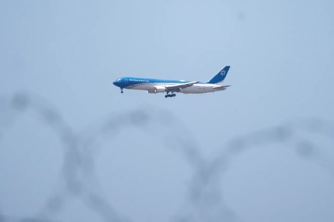 Israel government B676 338ER правителственият аероплан на Израел известен още