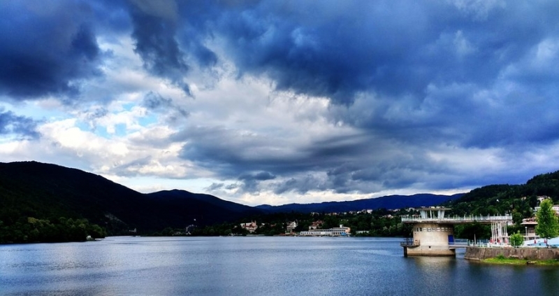 За замърсяване в езерото край Панчарево сигнализираха спортисти от Гребната