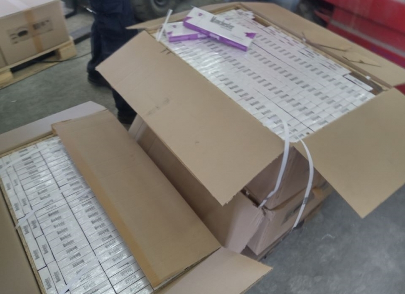 750 000 къса цигари облепени с български акцизни бандероли задържаха