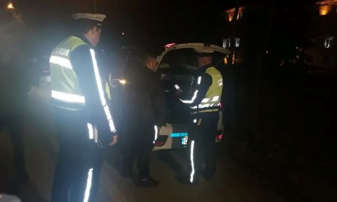 Хванаха мъж да шофира дрогиран във Враца съобщиха от областната