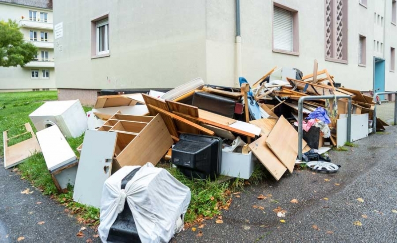 С цел опазване чистотата на територията на общината и разширяване