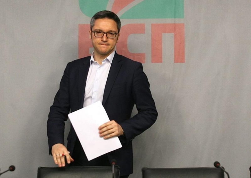 Кристиан Вигенин обяви че се оттегля като председател на Националния