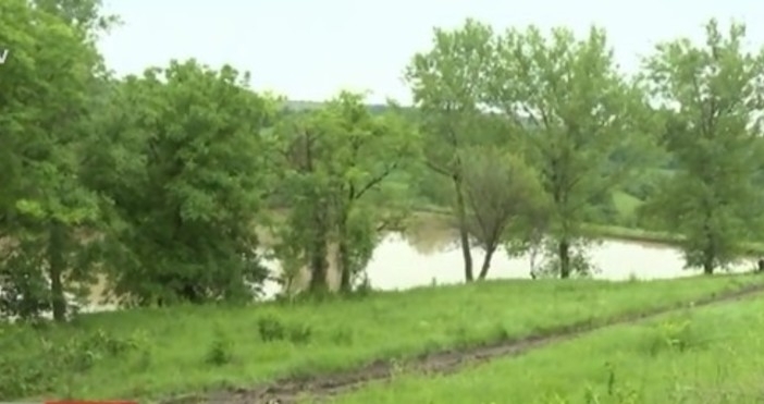 Язовир Чешме дере в стражишкото село Камен за втори път