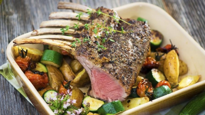 Преяждането по празниците ни прави по щастливи Въпреки големите трапези и