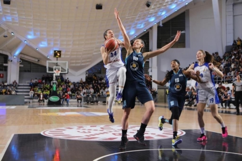 "Монтана" катастрофира в „Бемакс Арена“ в Подгорица