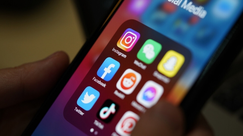 Meta компанията собственик на Facebook предупреди че е възможно