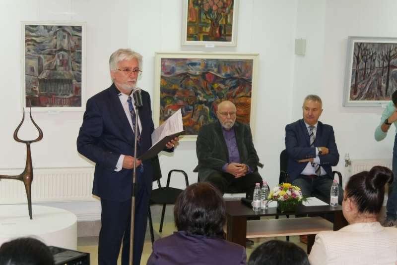 Наградиха врачанска поетеса с престижната награда на името на Иван ...