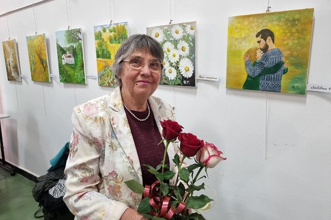 Изложба Любовта в нас на художничката Живка Младенова беше открита